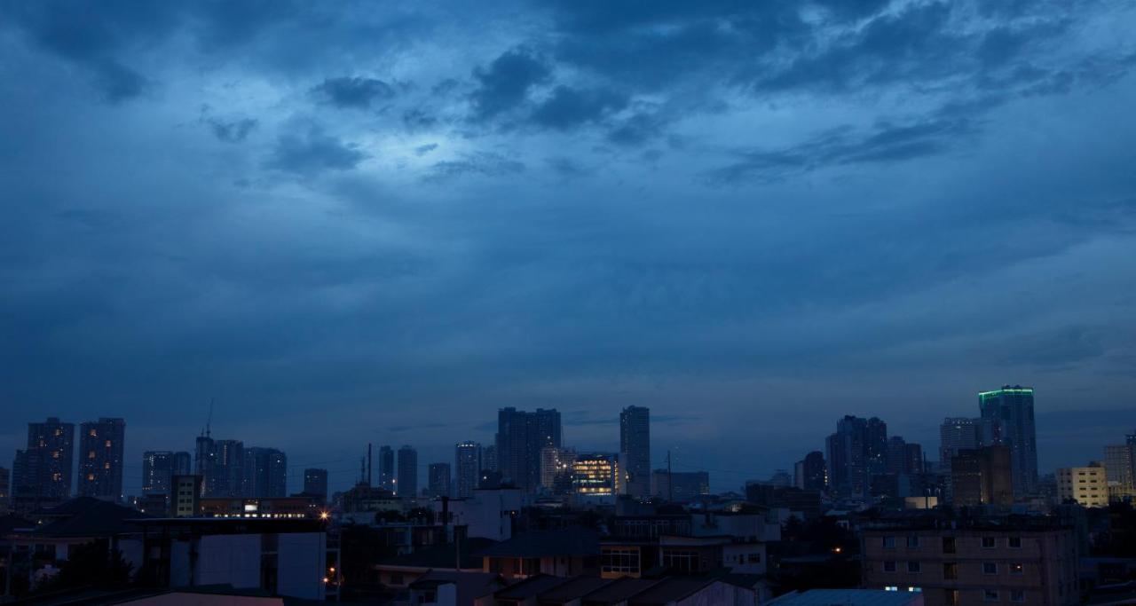 โรงแรมเมอร์โล Makati City ภายนอก รูปภาพ